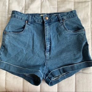 Cotton on women’s size 10 high waisted short